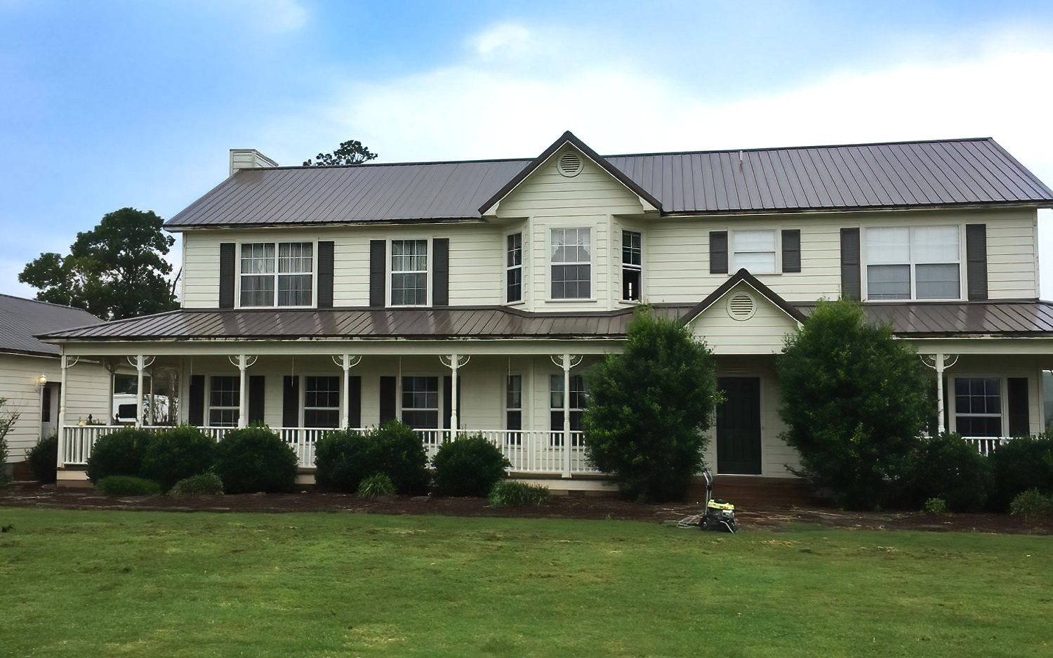 metal roofing installation on a house in arkansas 2